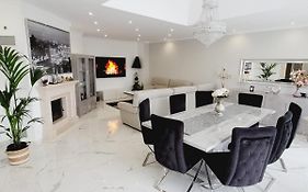 Maison D'hôtes Maison Moderne, 20 Min De Paris À